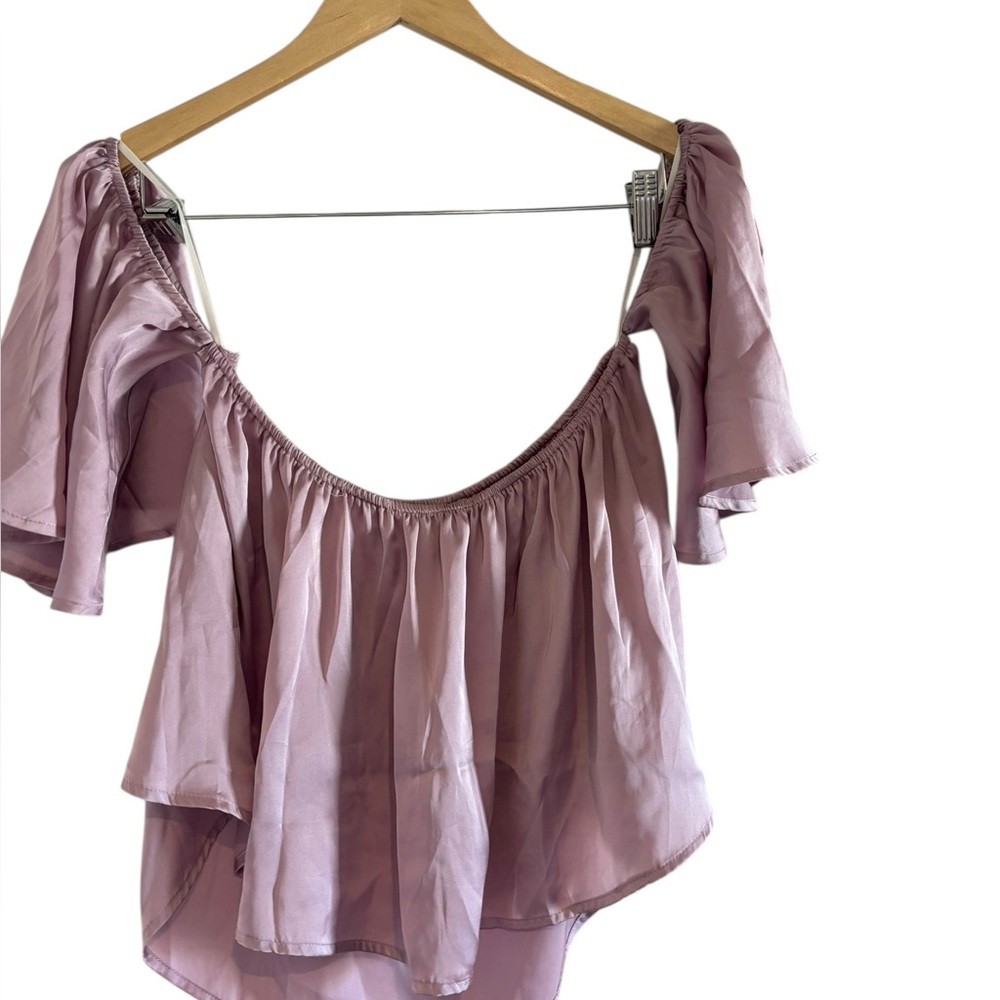 Forever 21 Lavender Silk Off-Shoulder Blouse Size L
